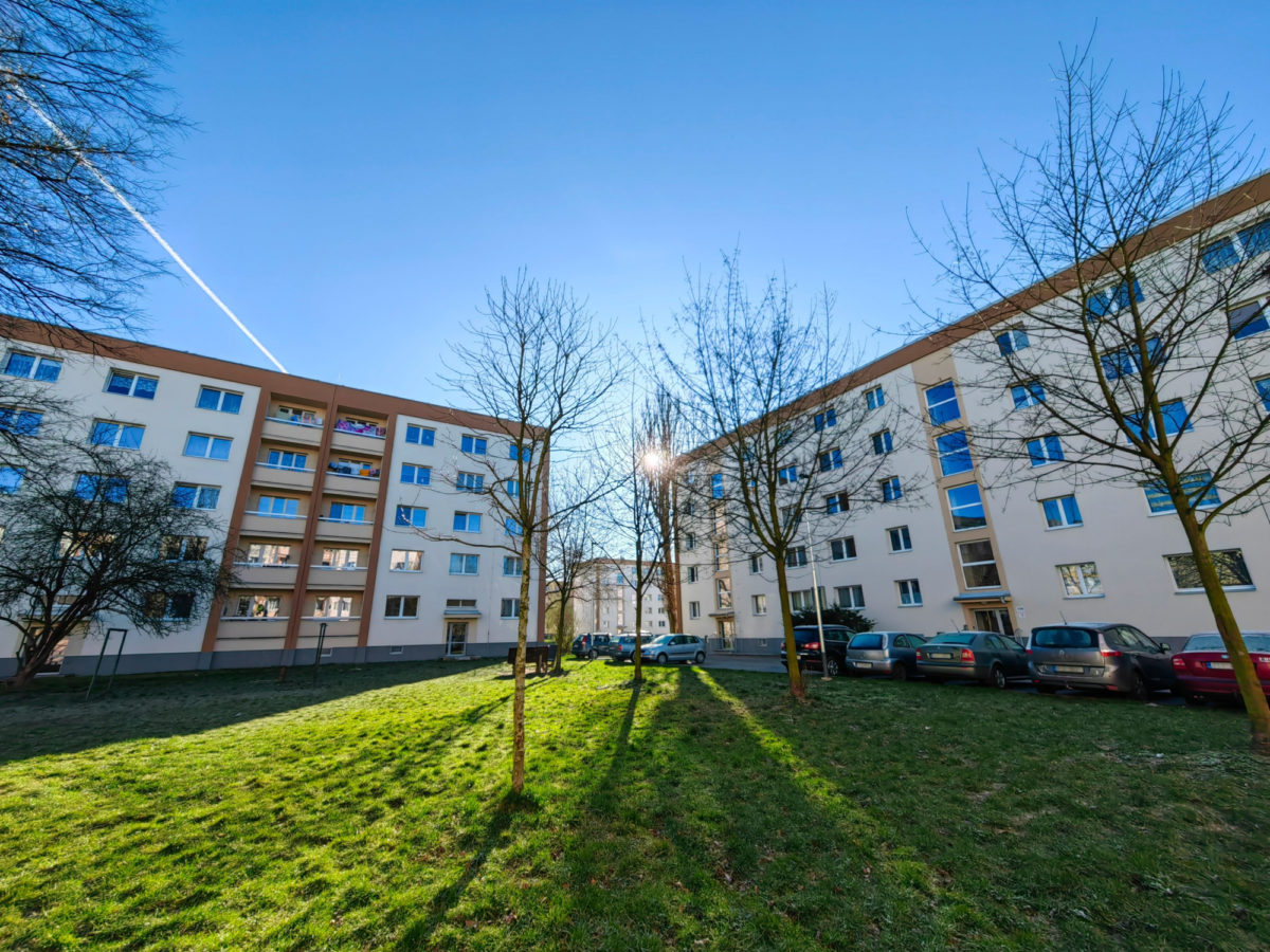 Reconstruction of prefabricated houses in Karviná